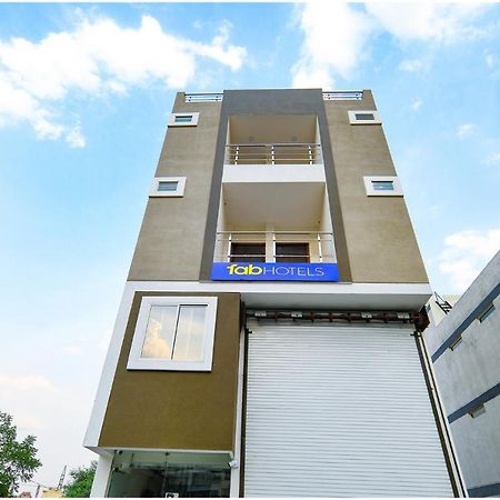Fabhotel Dr Greens Индор Екстериор снимка