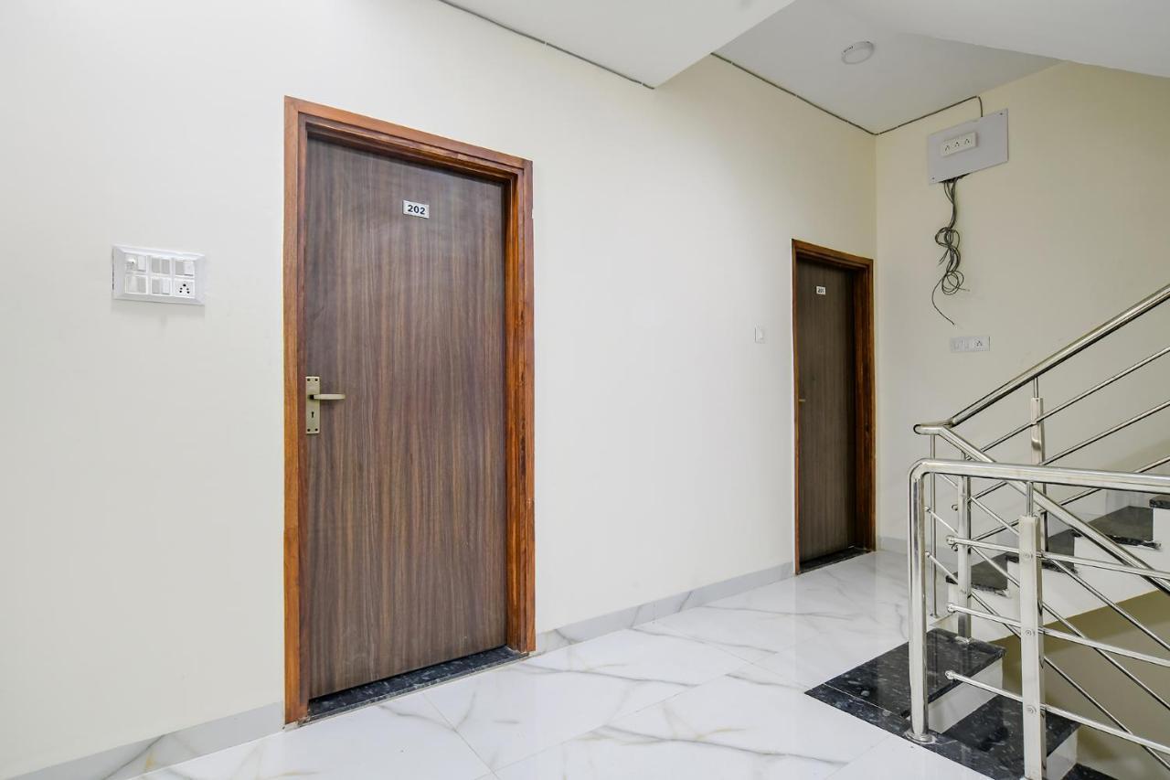 Fabhotel Dr Greens Индор Екстериор снимка